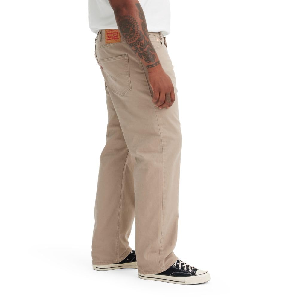 Men's 505 regular fit jeans in mid-blue wash, three-quarter angle view