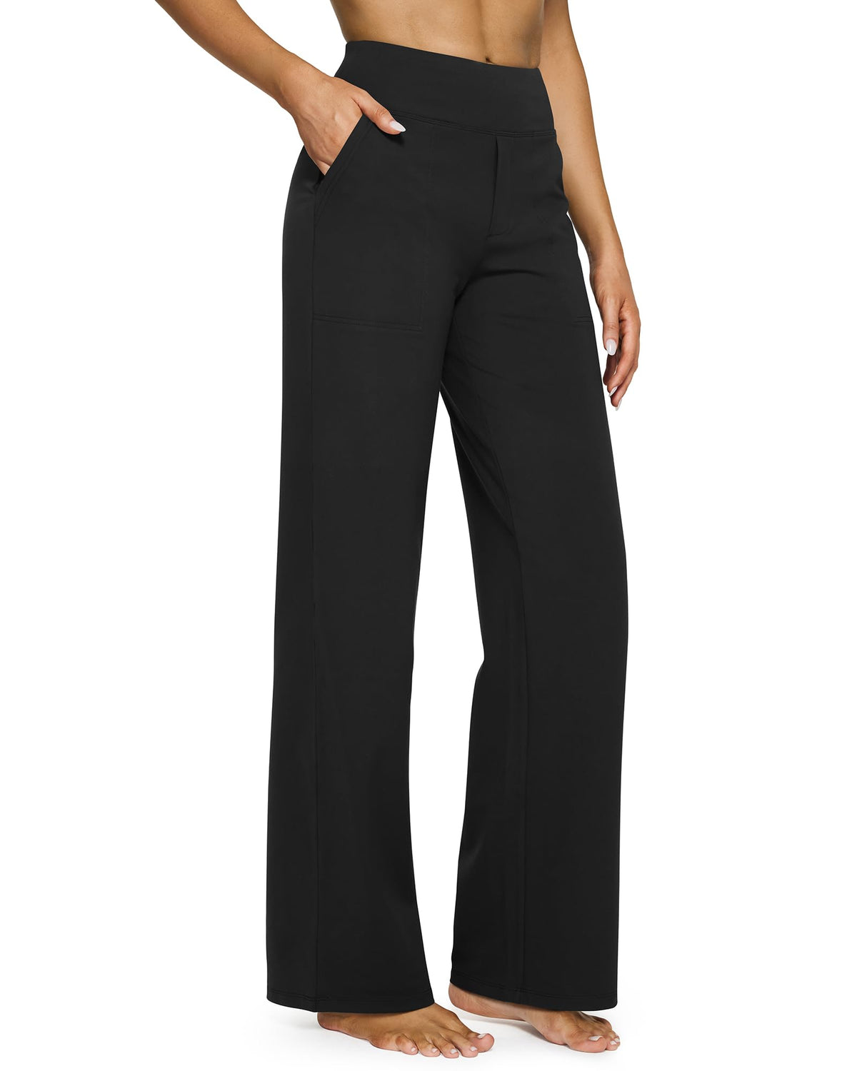 Side pocket detail on women's wide leg yoga pants, hand-ready pocket view