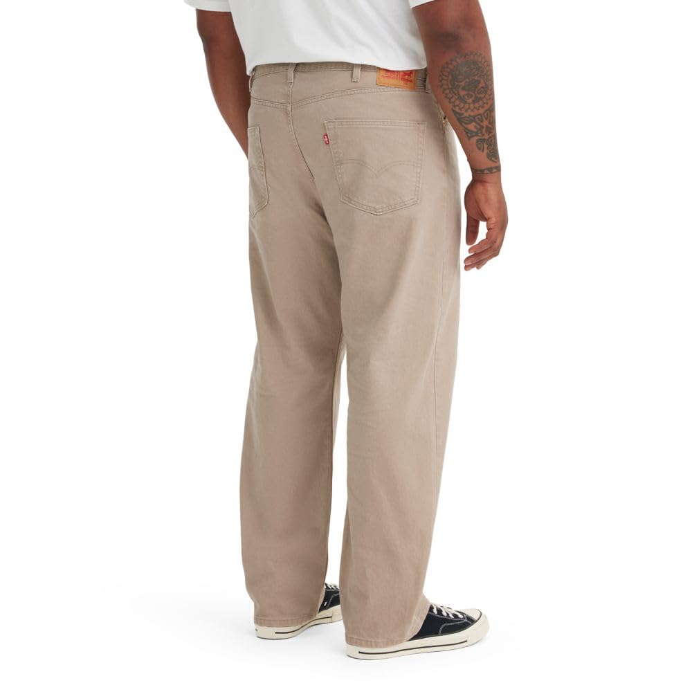 Detail of the belt loops and waistband on men's 505 regular fit jeans
