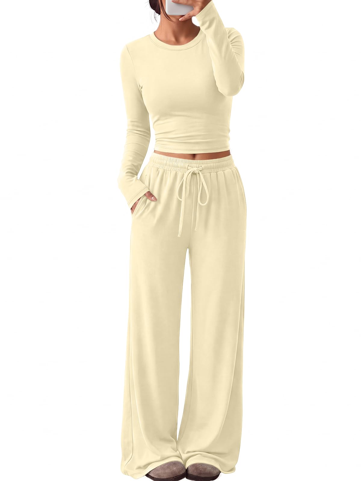 Pants hem and ankle detail of the two piece lounge set