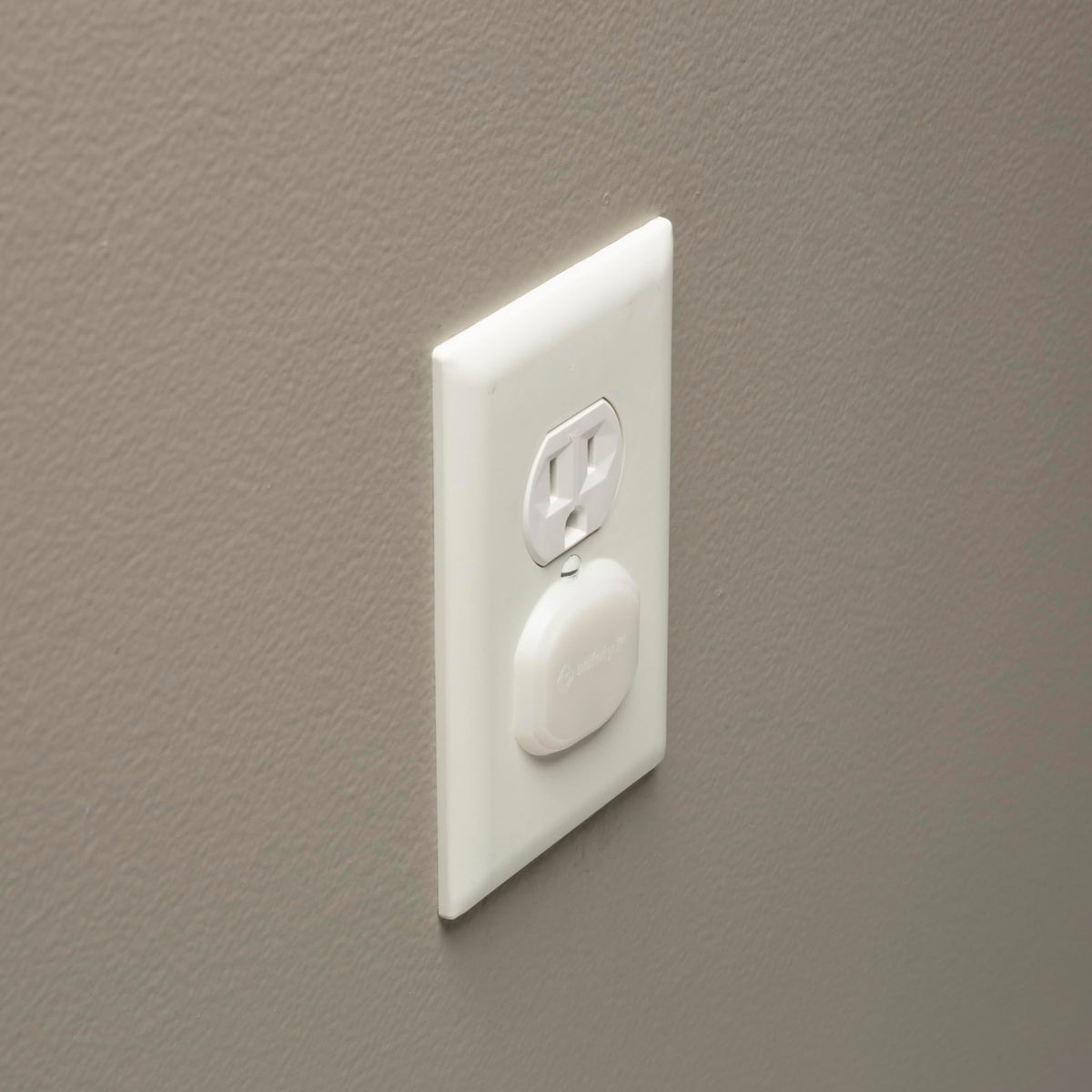 Safety 1st Electrical Outlet Baby Proof Covers, Secure Outlet Plugs, Baby Proofing, 36 Count - Jansha Store